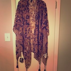 flowy over the shoulders wrap